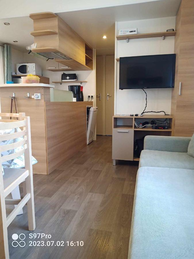Mobil-Home 6/8 Personnes Au Domaine De Kerlann, Pont-Aven Luaran gambar