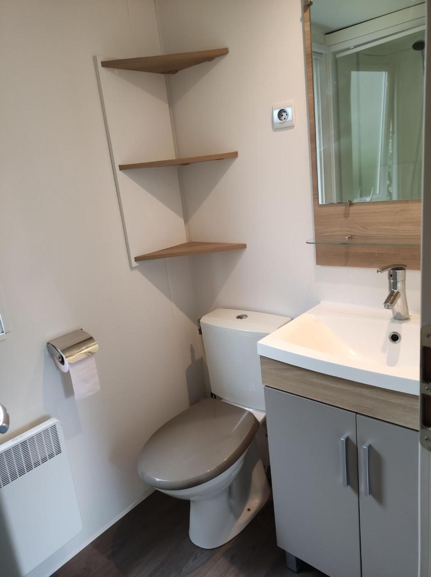 Mobil-Home 6/8 Personnes Au Domaine De Kerlann, Pont-Aven Luaran gambar